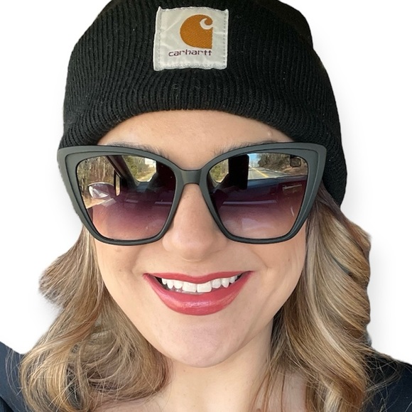 DIFF Heidi Sunglasses Matte Black Frame Grey Gradient Lenses Sharp Cat Eye NIB - Picture 8 of 16